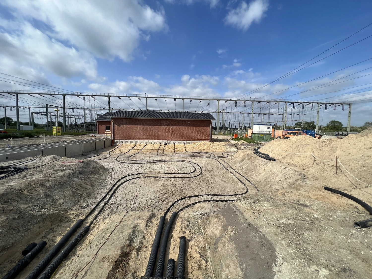 M&S Kabelverlegung GmbH - Professionelle Kabelverlegung Straubenhardt - Professionelle Kabelverlegung und Trassenbau im Rahmen von industriellen Elektroinstallationen.