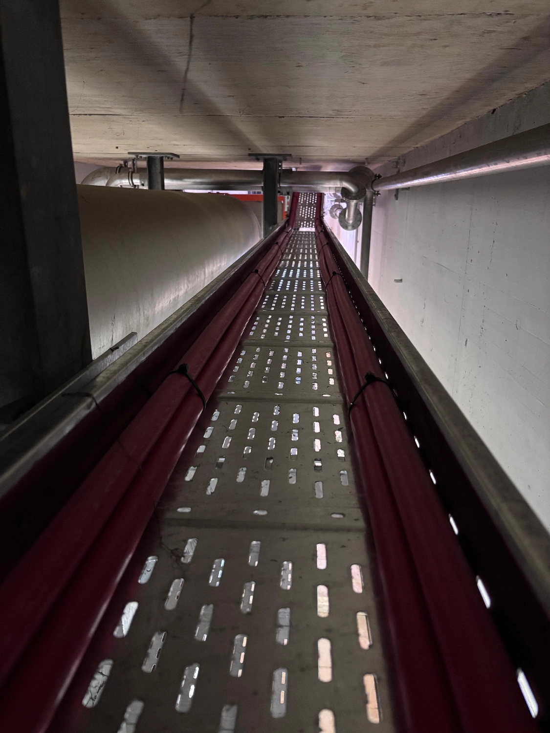 M&S Kabelverlegung GmbH - Professionelle Kabelverlegung Straubenhardt - Professionelle Kabelverlegung und Trassenbau im Rahmen von industriellen Elektroinstallationen.